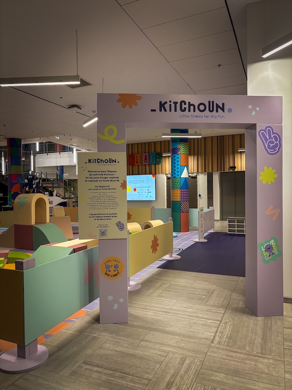 parcours de motricité personnalisé dans un espace enfant pour animation