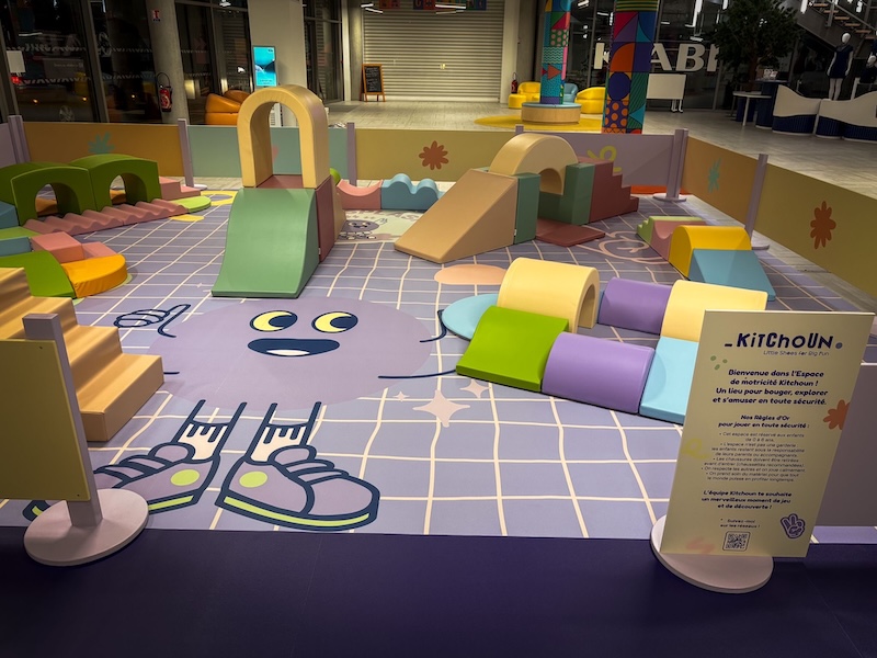 Parcours de motricité personnalisé pour un espace enfant animation